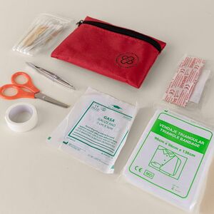 Goya 52066 - KIT DE PRIMEIROS SOCORROS VERMELHO SOS