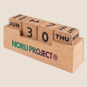Goya 52573 - Natural Cork Calendar with 4 Cubes YALE
